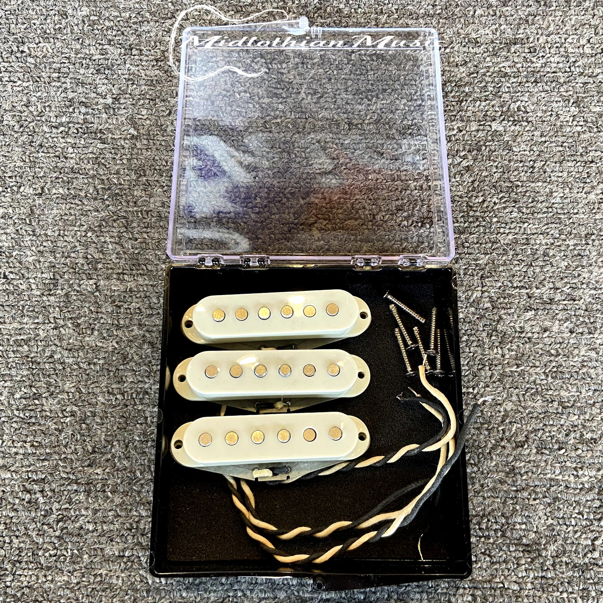 Single Coil Pickup Set (Neck, Middle, Bridge) (6Ohms) w/White Covers USED