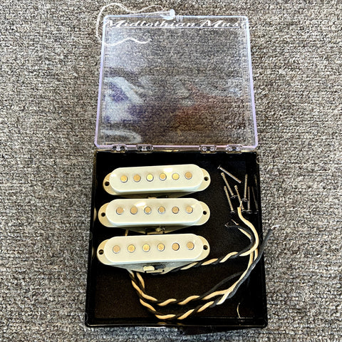 Single Coil Pickup Set (Neck, Middle, Bridge) (6Ohms) w/White Covers USED