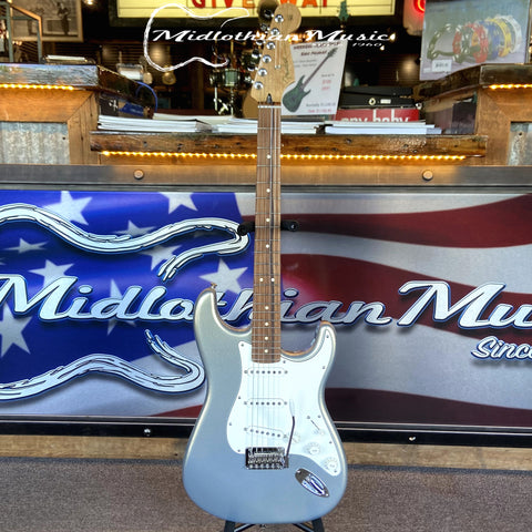 Fender - MIM 2021 - Player Stratocaster - Silver Gloss Finish USED